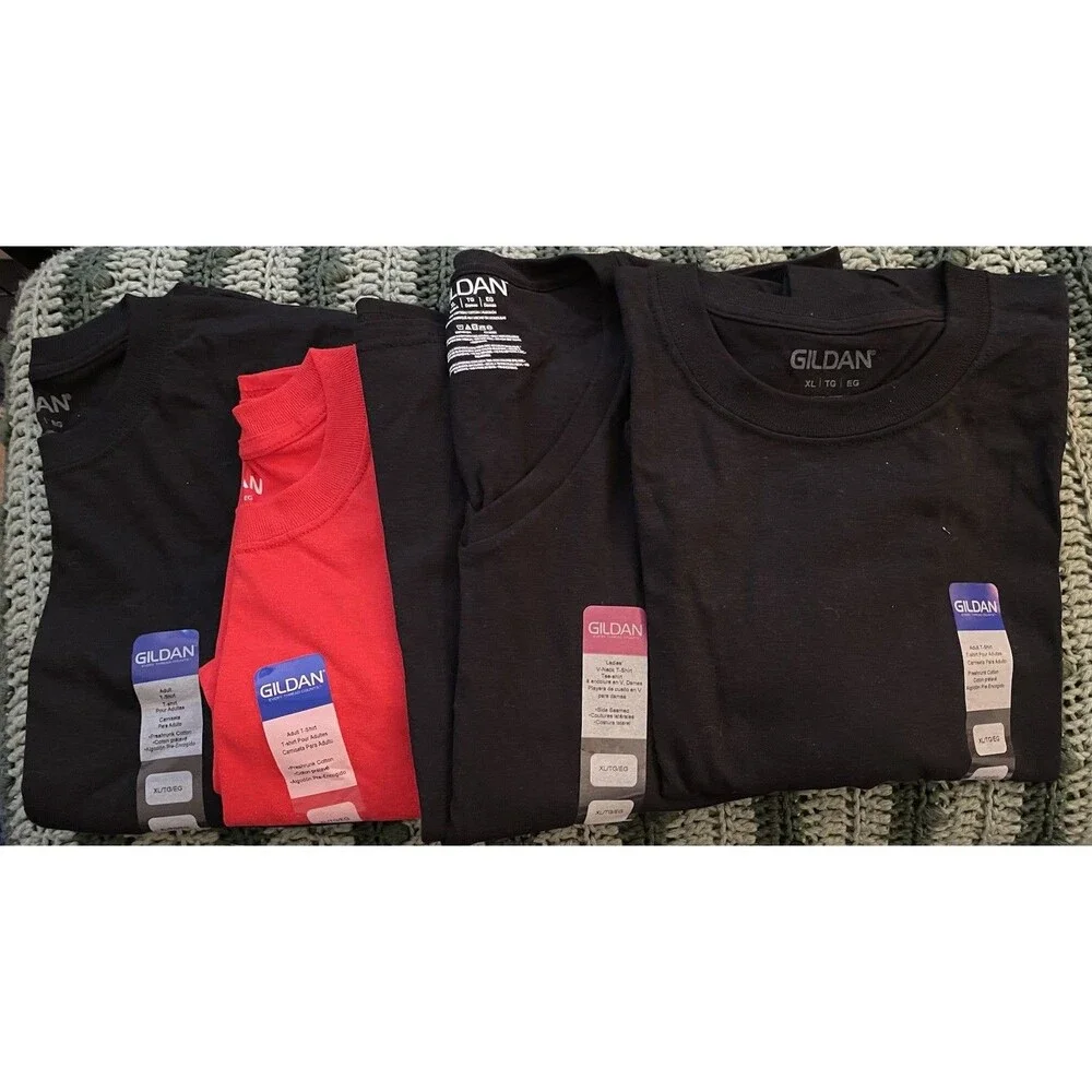 4 Gildan 100% Cotton T-shirts Adult Size XL Blank